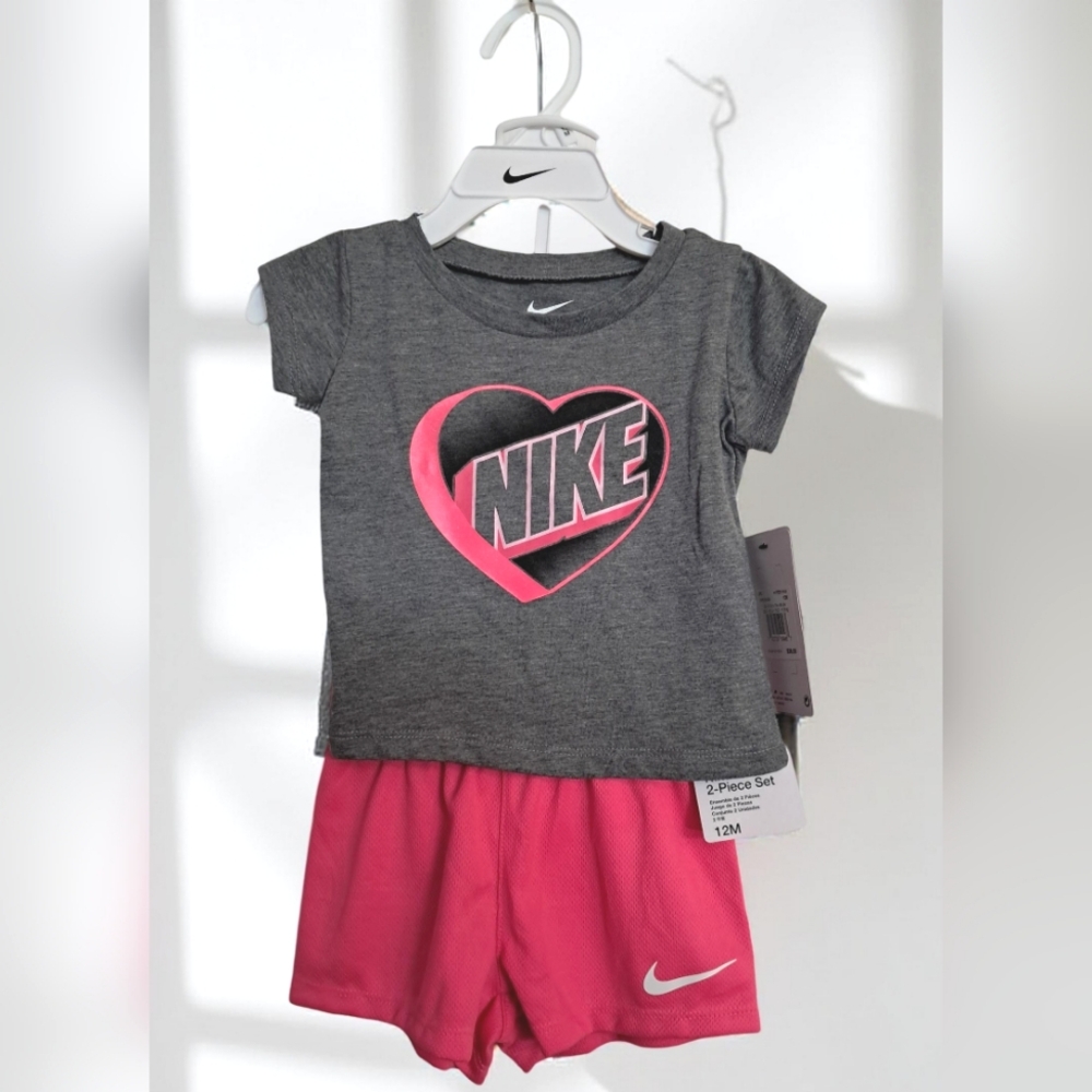 Nike Baby Toddler Girls Short Set Outfit Various Sizes Hyper Pink NWT